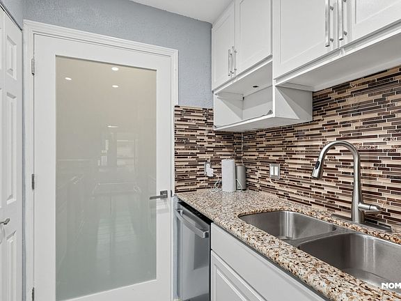3rd image of 3566 Ocee St