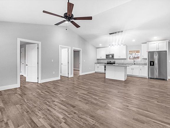 5th image of 140 Marion Farms Dr