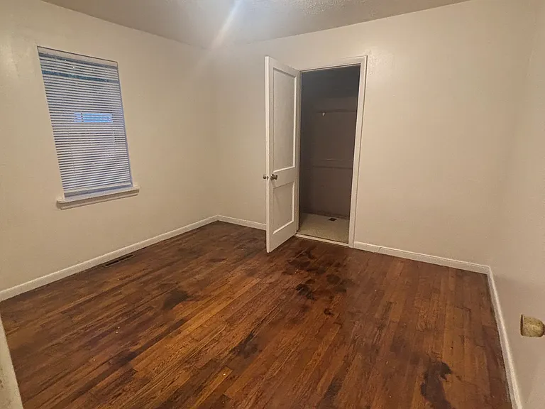 2156 W High St — Photo 6