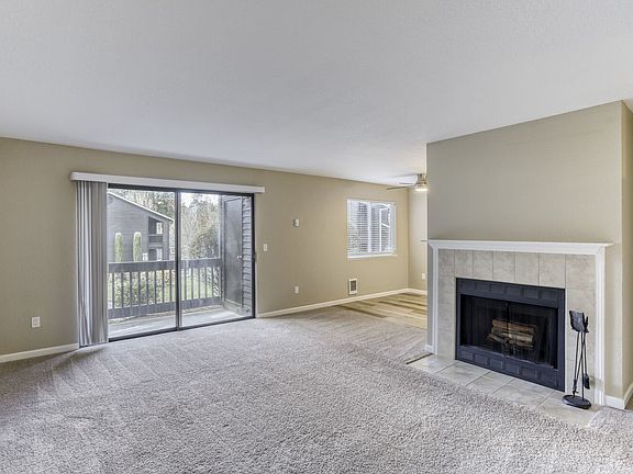 3rd image of 9480 SW 146th Ter