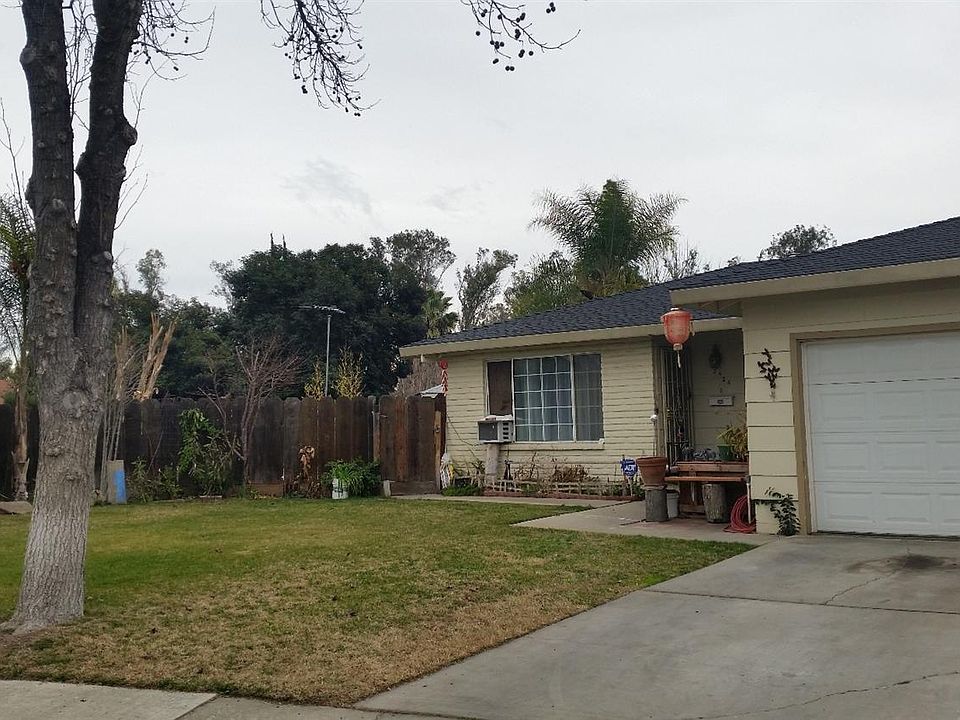 2nd image of 3434 Pala Ct