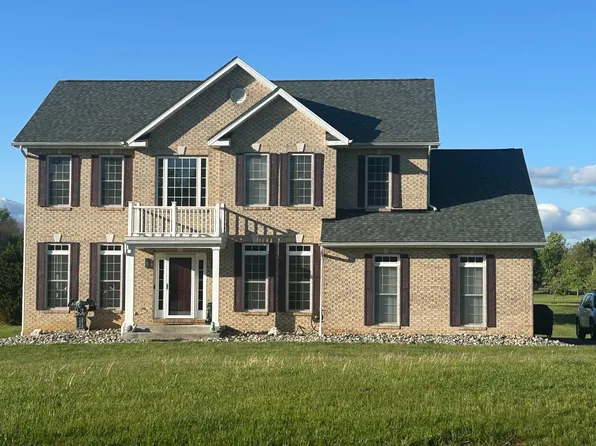 250 Paulas Cir, Kearneysville, WV 25430