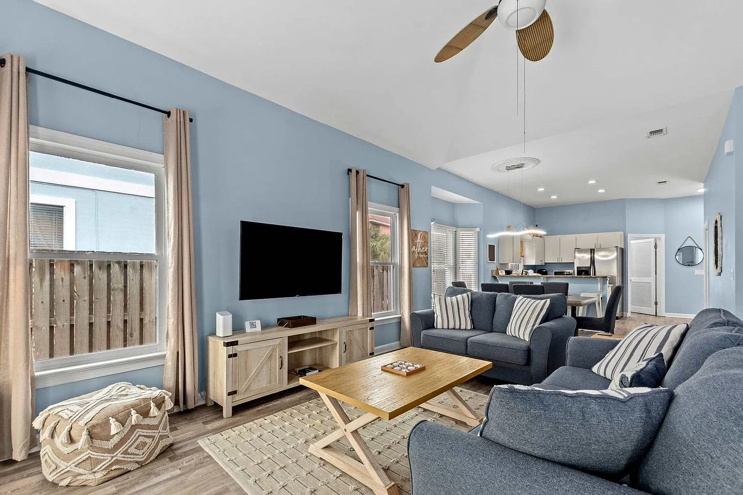 3 bed, 2.0 bath, 1291 sqft, $5,073 — Photo 4