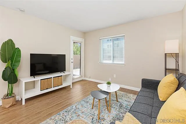 1 bed, 535 sqft, $2,450 — Photo 2