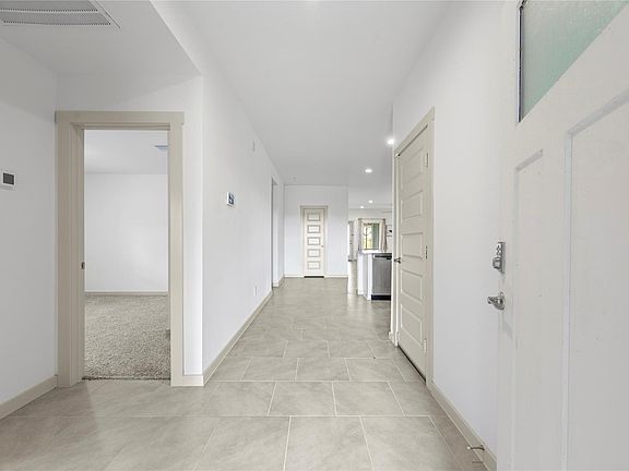 2nd image of 28955 Yachting Point Ln
