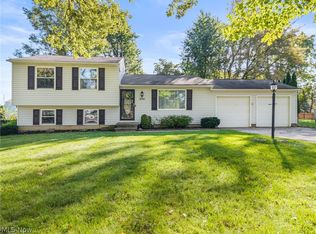 4793 Debbie Dr, Medina, OH 44256