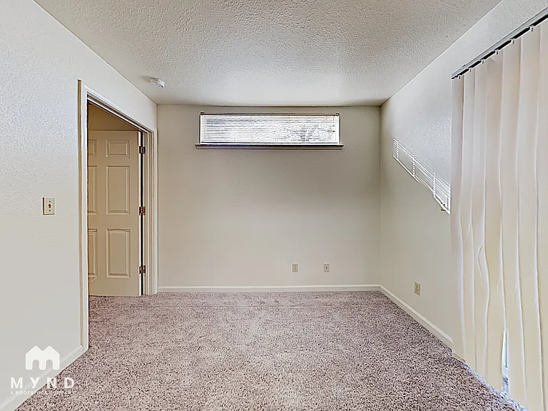 950 Berrum Ln #3 — Photo 5