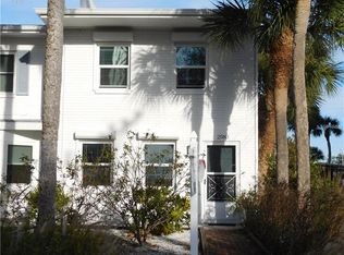 2583 Gary Cir, Dunedin, FL 34698
