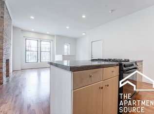 2835 W Medill Ave #1, Chicago, IL 60647