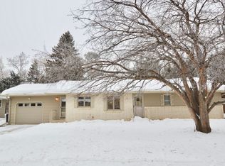 1813 12th Ave SE, Aberdeen, SD 57401