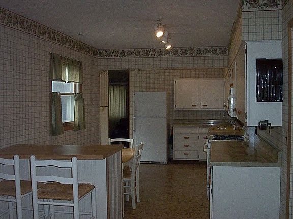 Lots of Cabinet & Counter Space