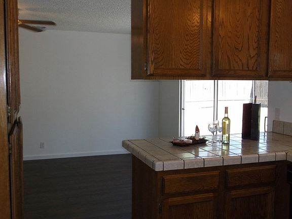 4th image of 1370 Tumbleweed Way