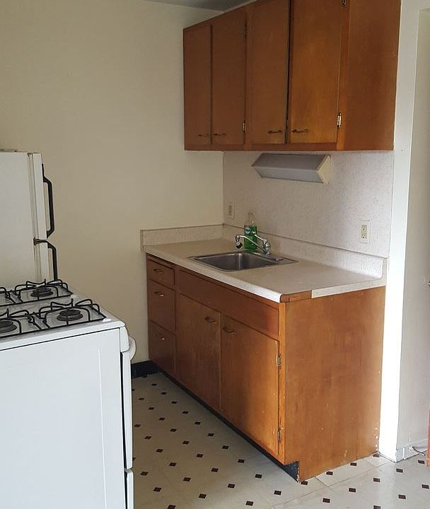2nd image of 6423 Kennedy Ave APT 31