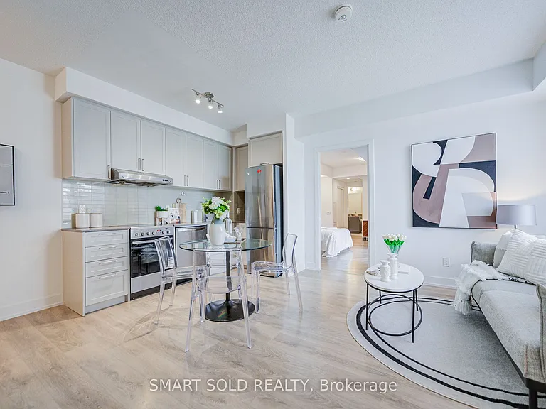 268 Buchanan Dr #305W — Photo 1