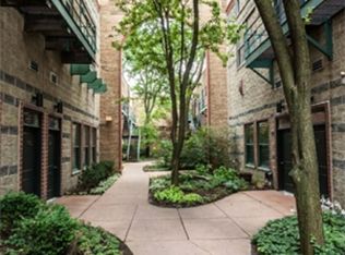 22 N Morgan St, Chicago, IL 60607