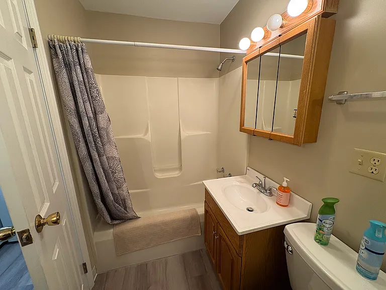 403 N Maple St #1 — Photo 10