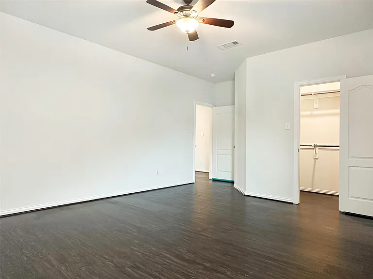 23610 Carducci Dr — Photo 29