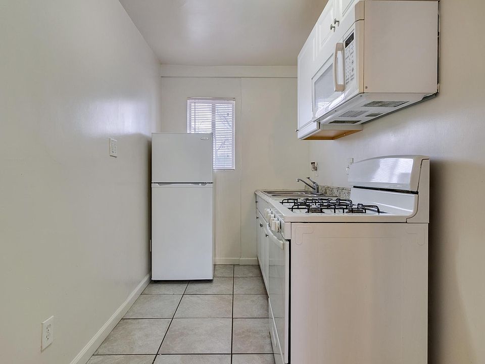 1st image of 7733 Victoria Ave APT 3