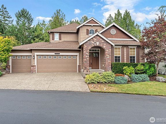 2nd image of 7242 Tobermory Circle SW