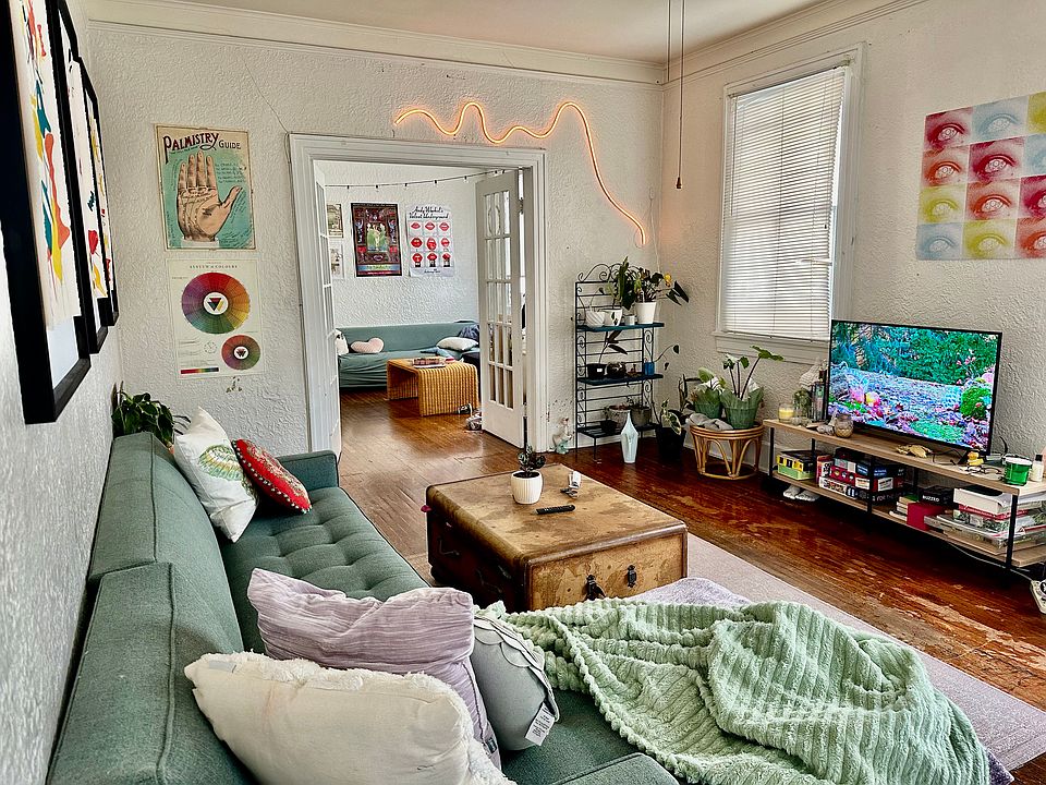 1st image of 1126 Pine St #1128