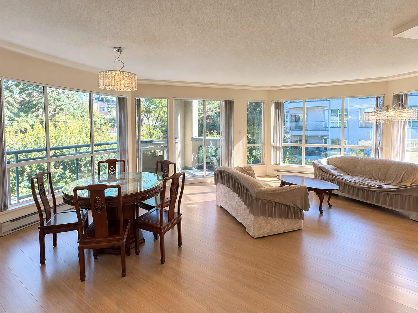 2 bed, 1134 sqft, $2,700 — Photo 2