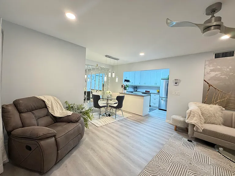 301 Knotty Pine Cir #B-2 — Photo 9