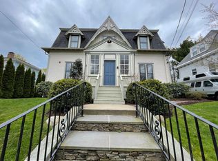 29 Champlin St APT 2L, Newport, RI 02840