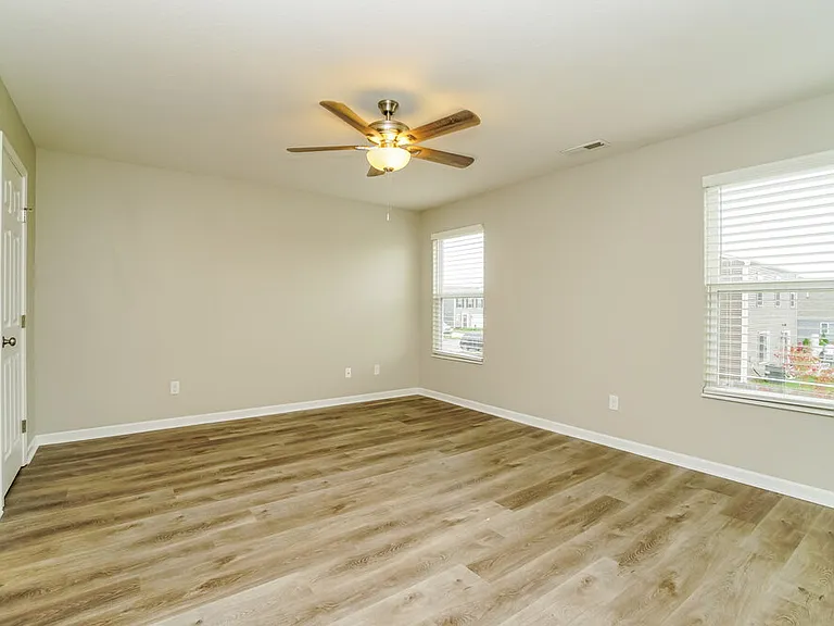 7428 Willow Leaf Dr — Photo 10