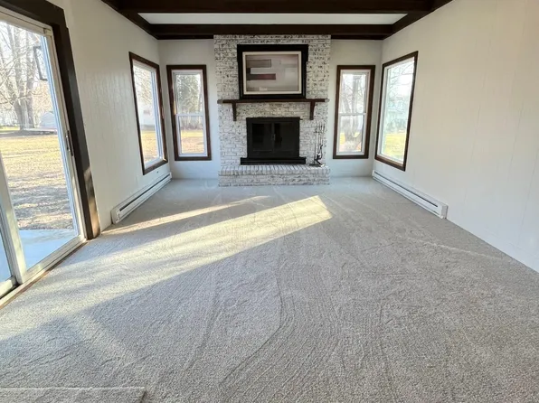 427 10th St SE, Waseca, MN 56093