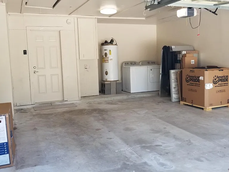 1008 Lost River Dr — Photo 11