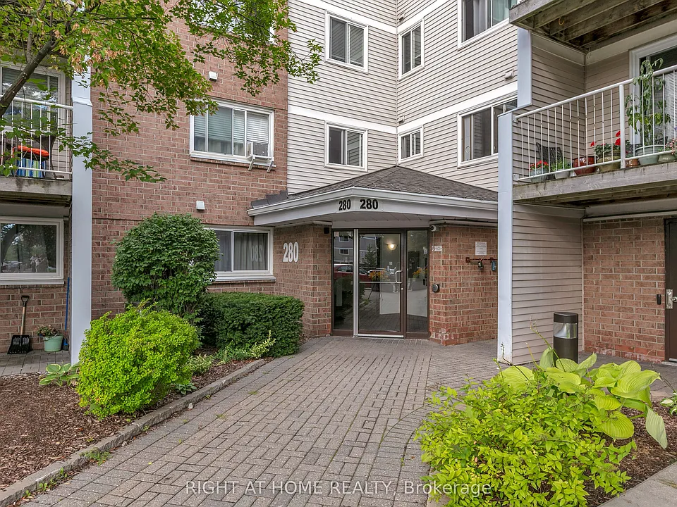 280 Brittany Dr #301