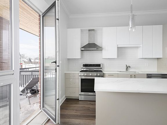 4th image of 6555 W North Ave #202