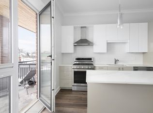 6555 W North Avenue - 204, Oak Park, IL 60302