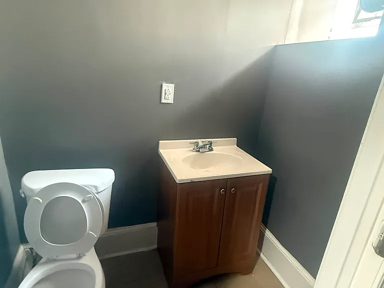 7215 Guilford Rd — Photo 14