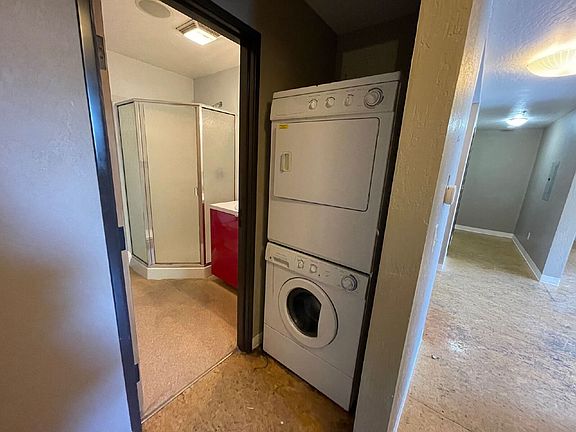 5th image of 1405 Mill St #6