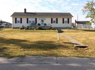 712 Maple Ave, Harrodsburg, KY 40330