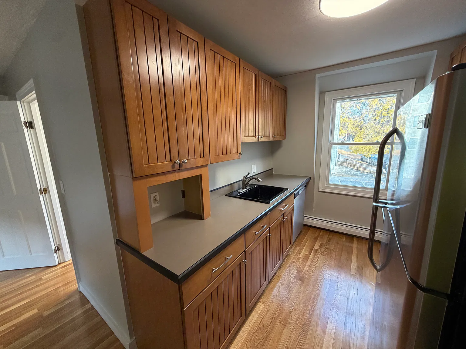 2 bed, 945 sqft, $2,000 — Photo 3