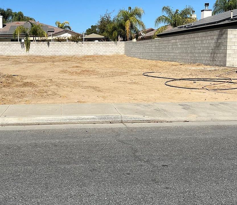 2nd image of 12600 Hawaii Ln