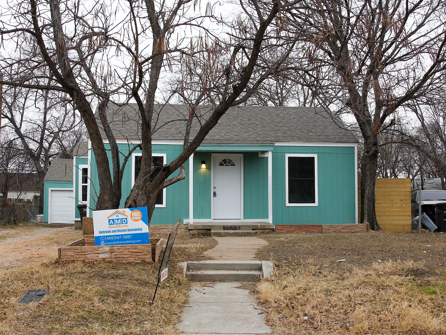 yuchan*・ 2671 Quinn St, Fort Worth, TX 76105 | Zillow