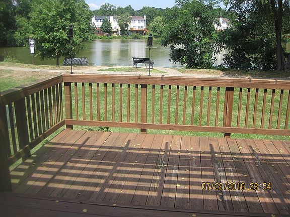 deck with water ivew