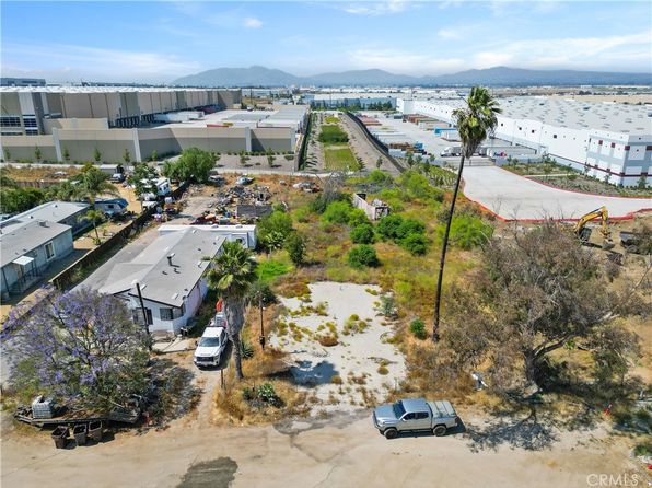22738 Redwood Dr, Perris, CA 92570
