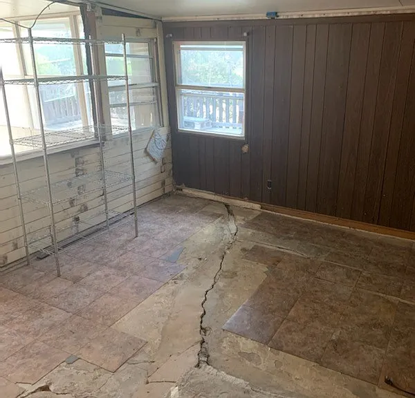 438 W Phillips Ct — Photo 21