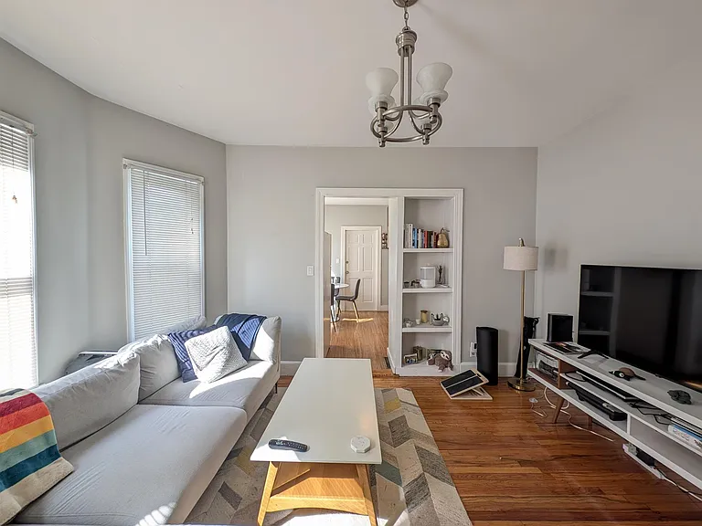 377 Highland Ave — Photo 2