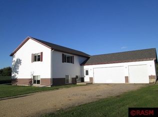 207 Maple St, Mapleton, MN 56065