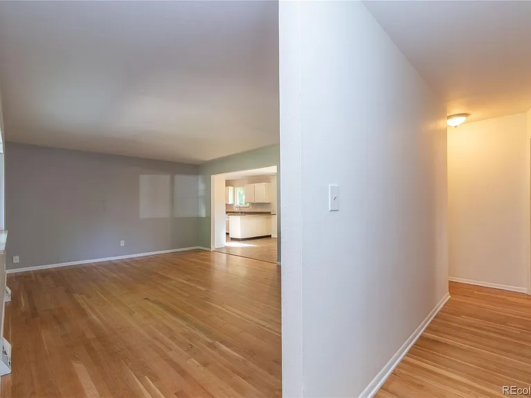 2990 Indiana St — Photo 15
