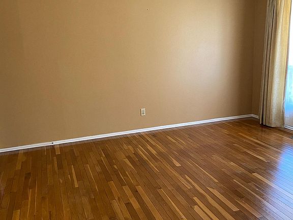 3rd image of 11611 Las Ladera Dr