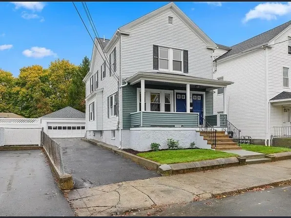 29 Pleasant St #A, Cumberland, RI 02864