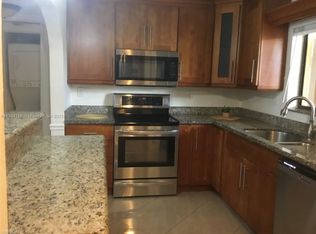 153 Lakeview Dr APT 104, Fort Lauderdale, FL 33326