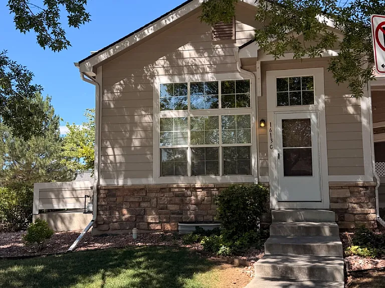 1613 Metropolitan Dr #C — Photo 1