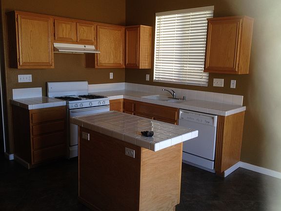 4th image of 13848 Sunshine Terrace St